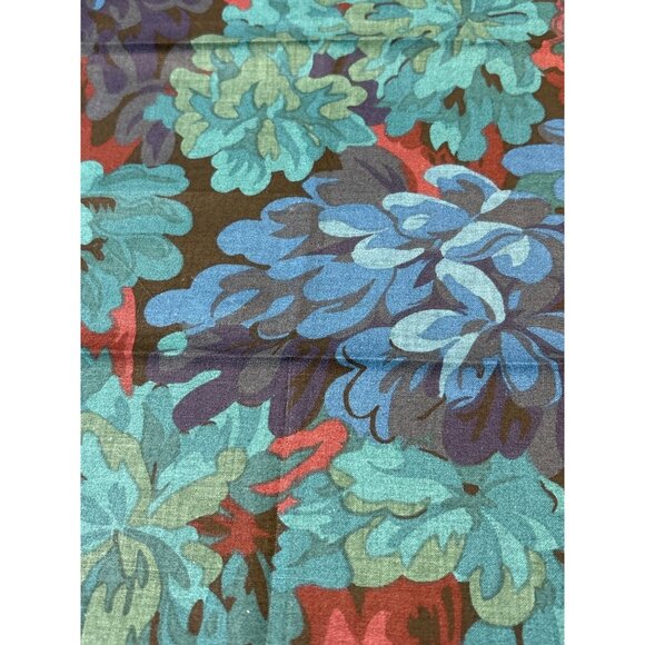 Floral Fabric 14"x33" Vibrant Blue & Red Design for Sewing & Crafts - Picture 1 of 4
